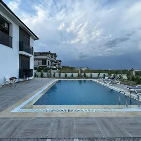 Five Bedroom Luxury Private Pool